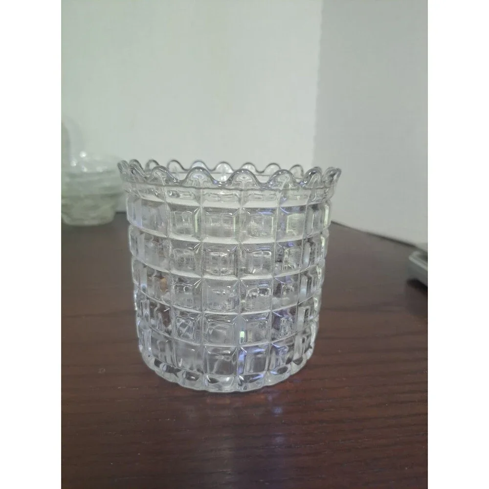 Vintage Waffle Block Clear Glass Vase With Scalloped Edge